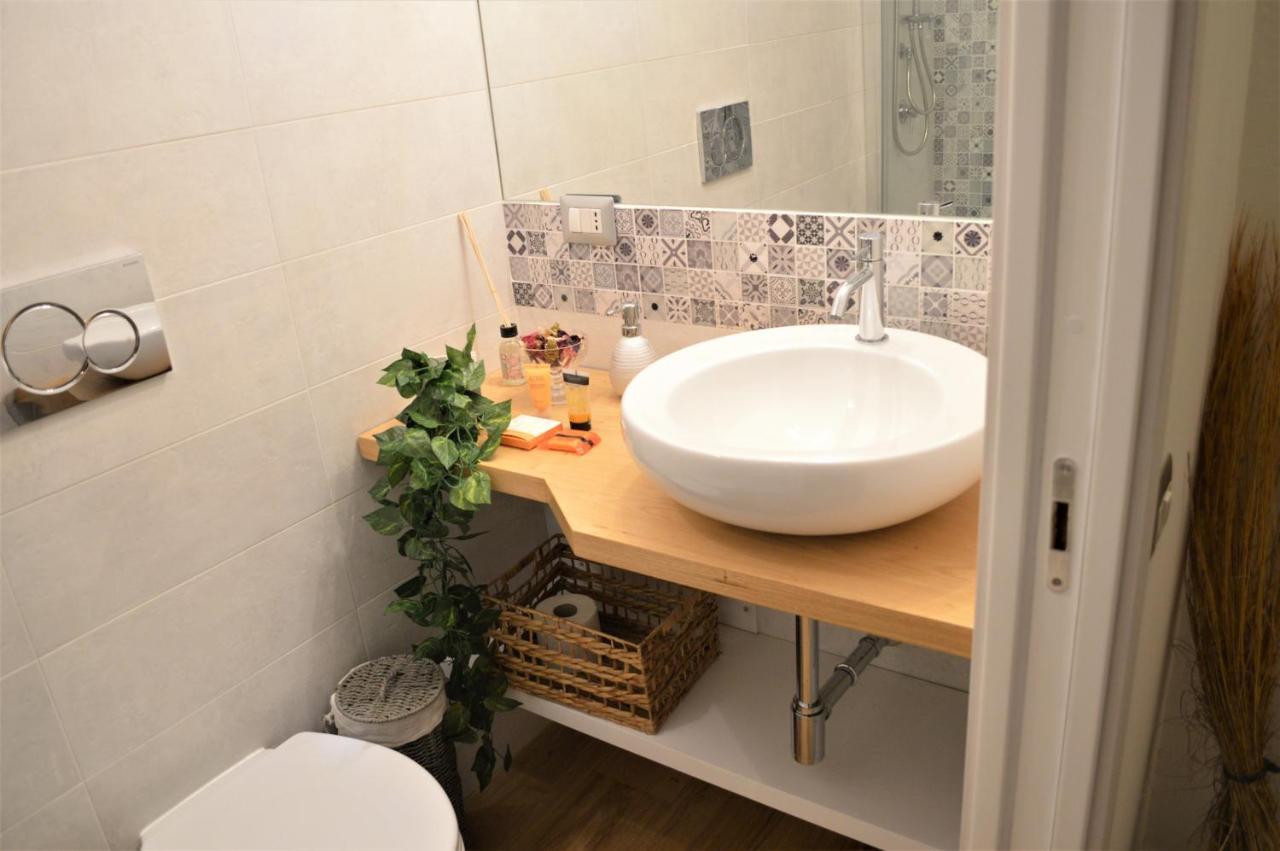 Domu 600 - Suite Mini Appartamento Cagliari Centro Storico מראה חיצוני תמונה