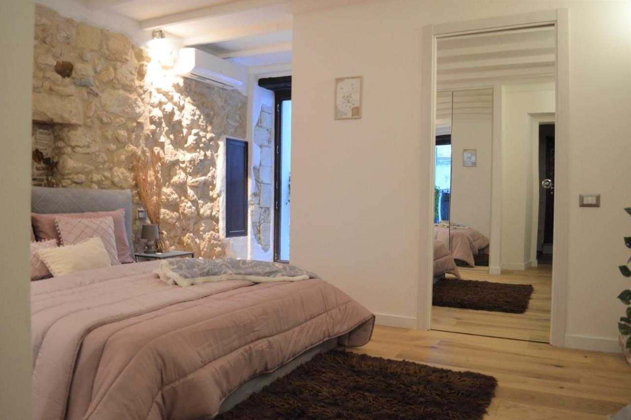 Domu 600 - Suite Mini Appartamento Cagliari Centro Storico מראה חיצוני תמונה