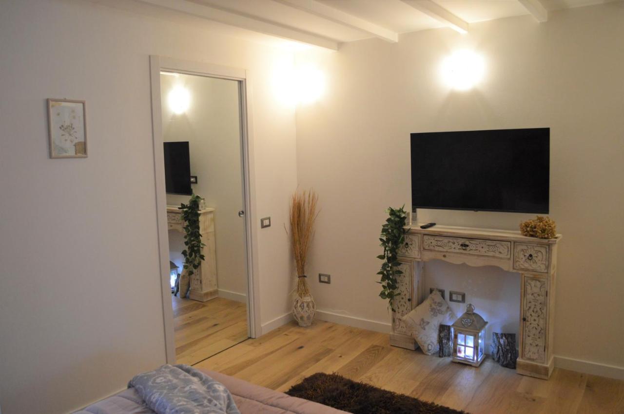Domu 600 - Suite Mini Appartamento Cagliari Centro Storico מראה חיצוני תמונה
