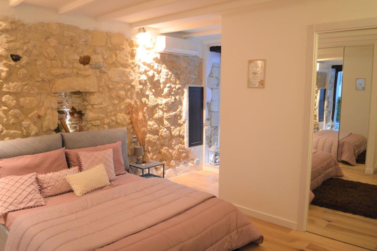Domu 600 - Suite Mini Appartamento Cagliari Centro Storico מראה חיצוני תמונה