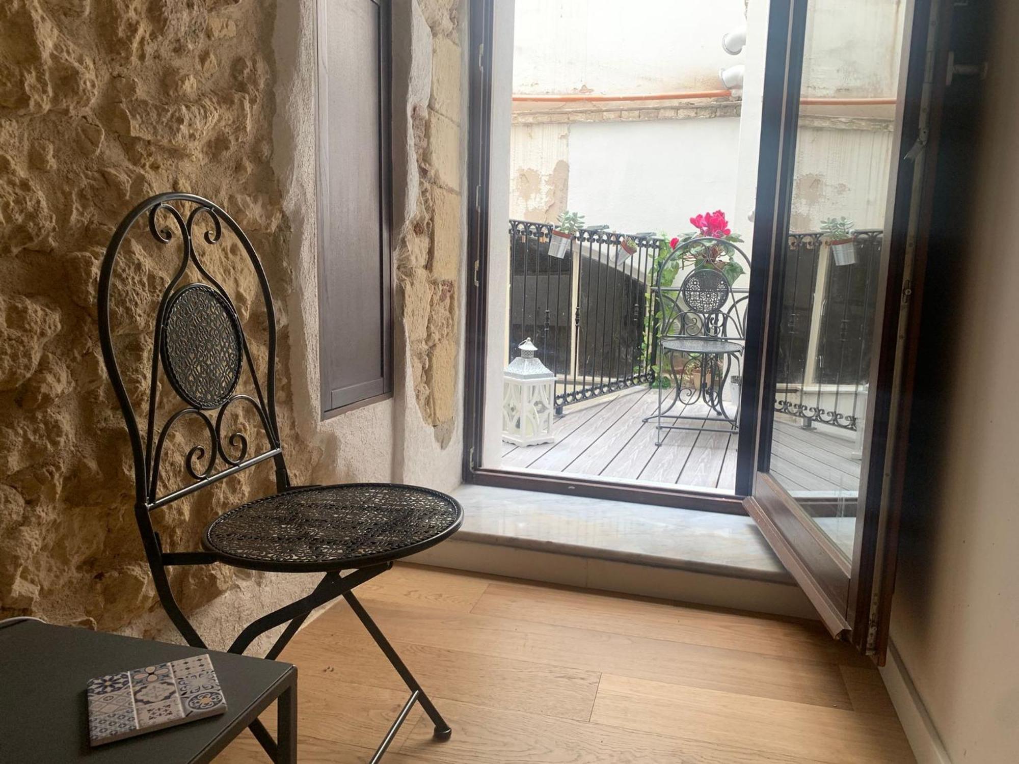 Domu 600 - Suite Mini Appartamento Cagliari Centro Storico מראה חיצוני תמונה